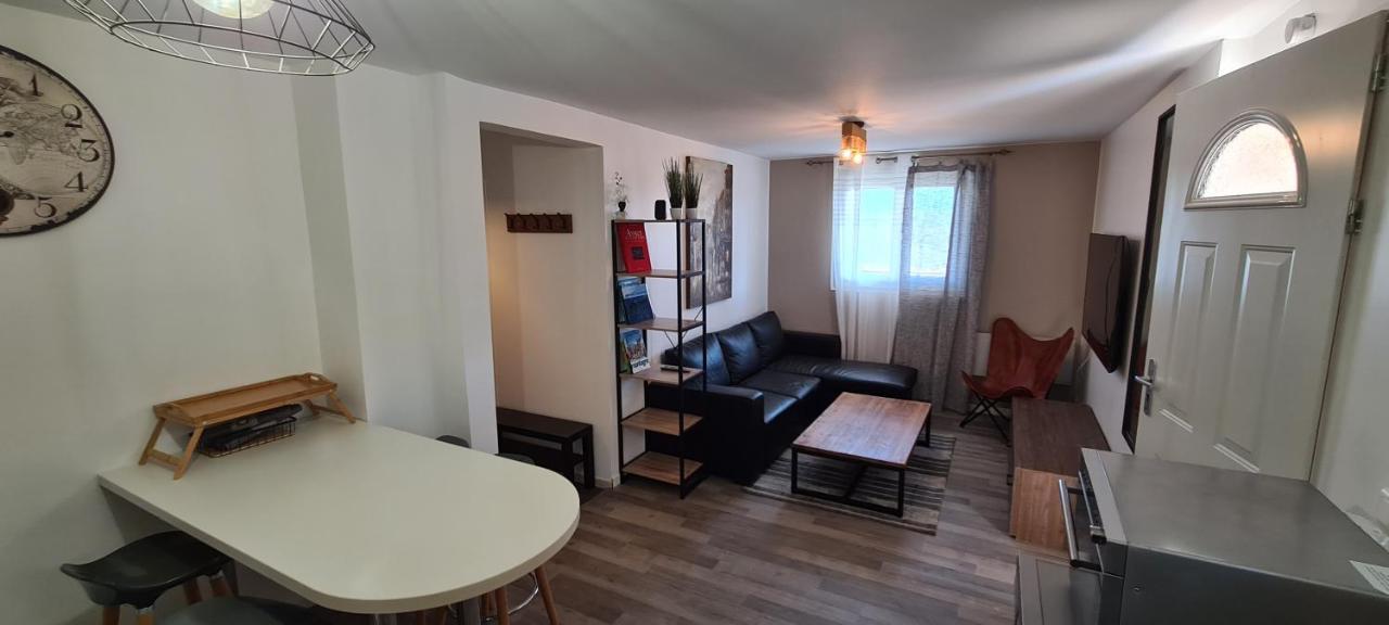 bel appartement en rez-de-jardin Annecy Extérieur photo