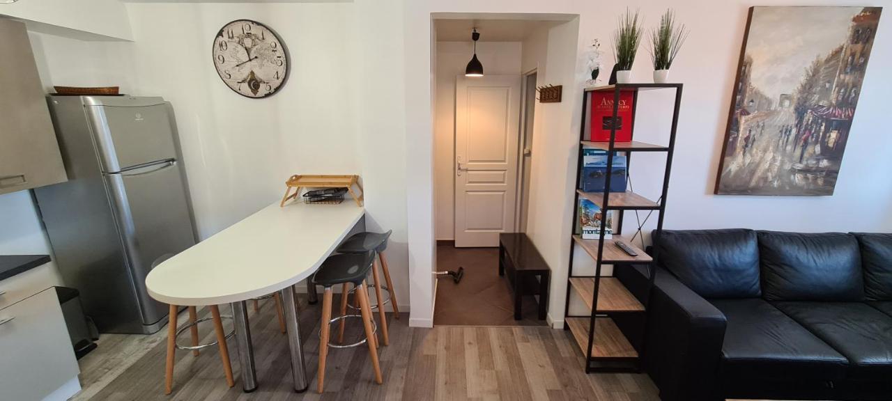 bel appartement en rez-de-jardin Annecy Extérieur photo