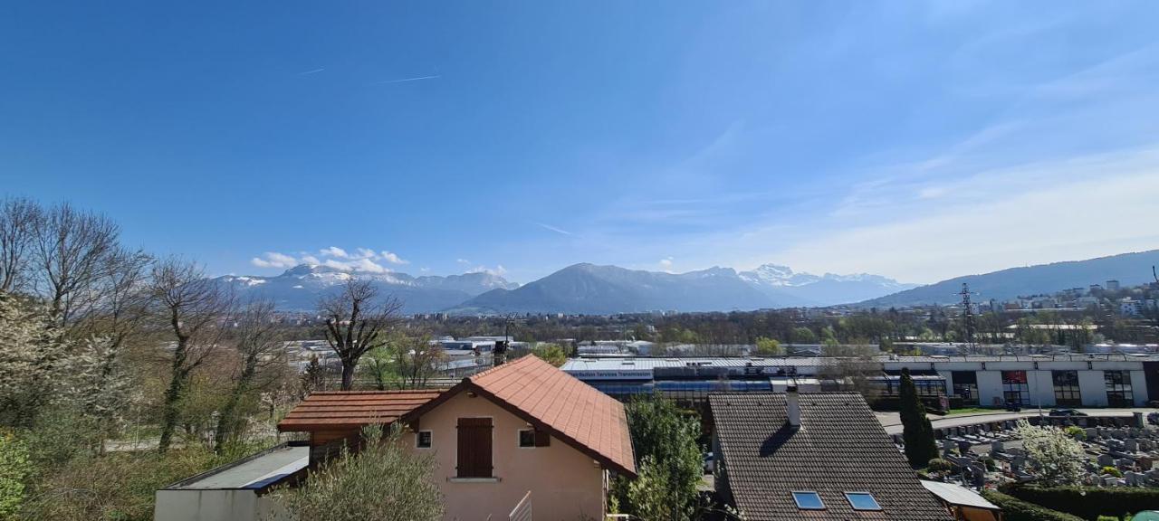 bel appartement en rez-de-jardin Annecy Extérieur photo
